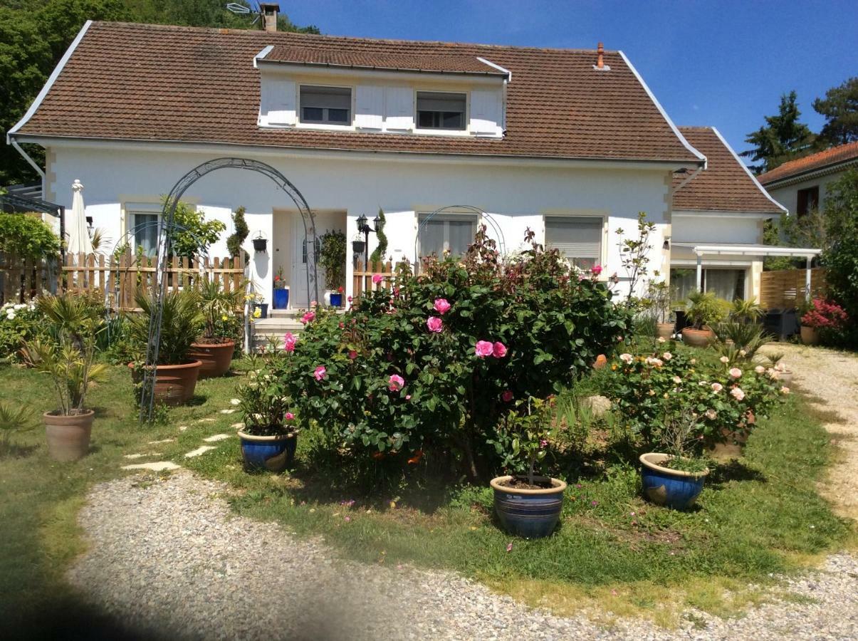 gites et chambres d'hotes les roses thé Hauterives Esterno foto