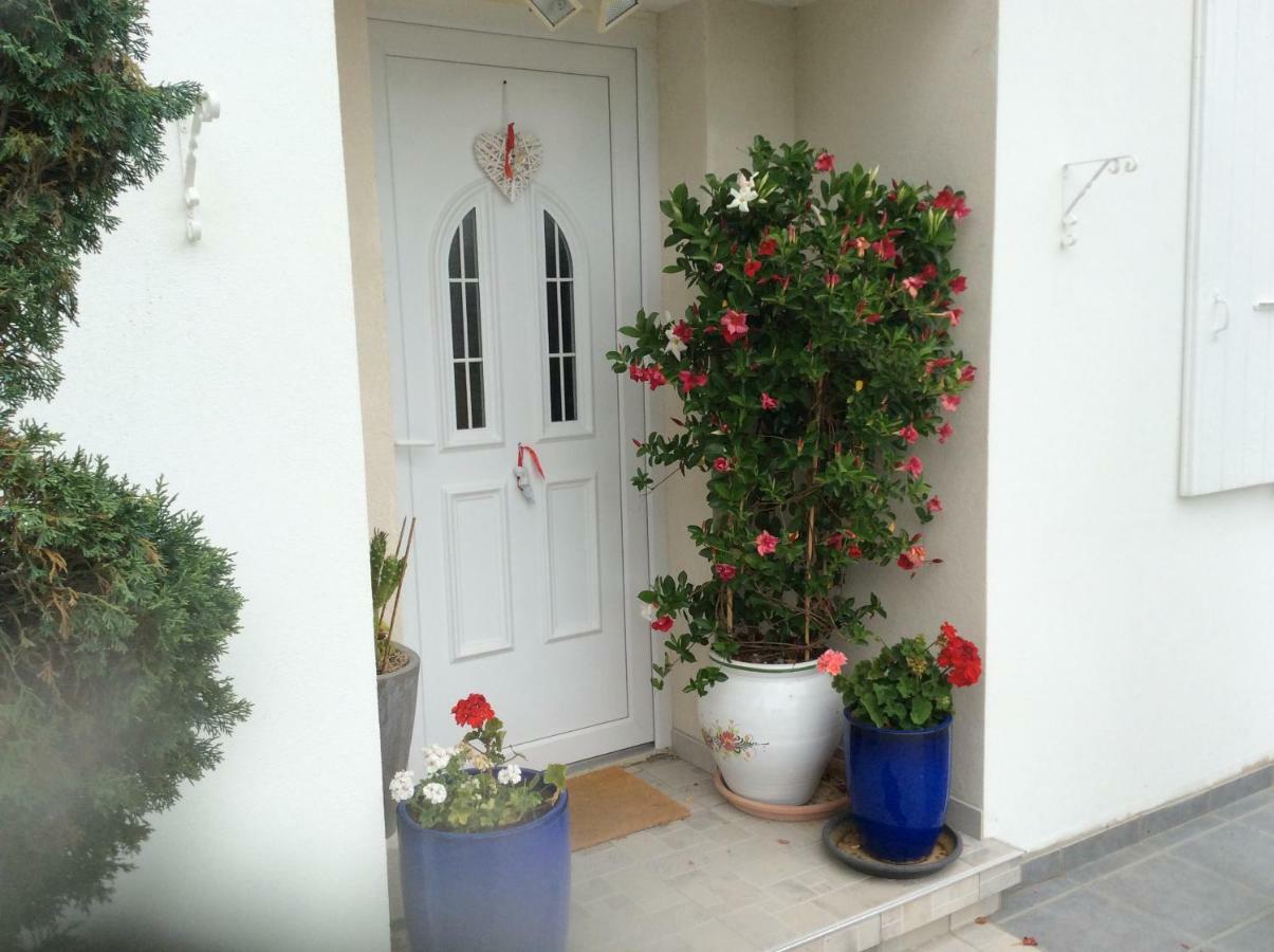 gites et chambres d'hotes les roses thé Hauterives Esterno foto