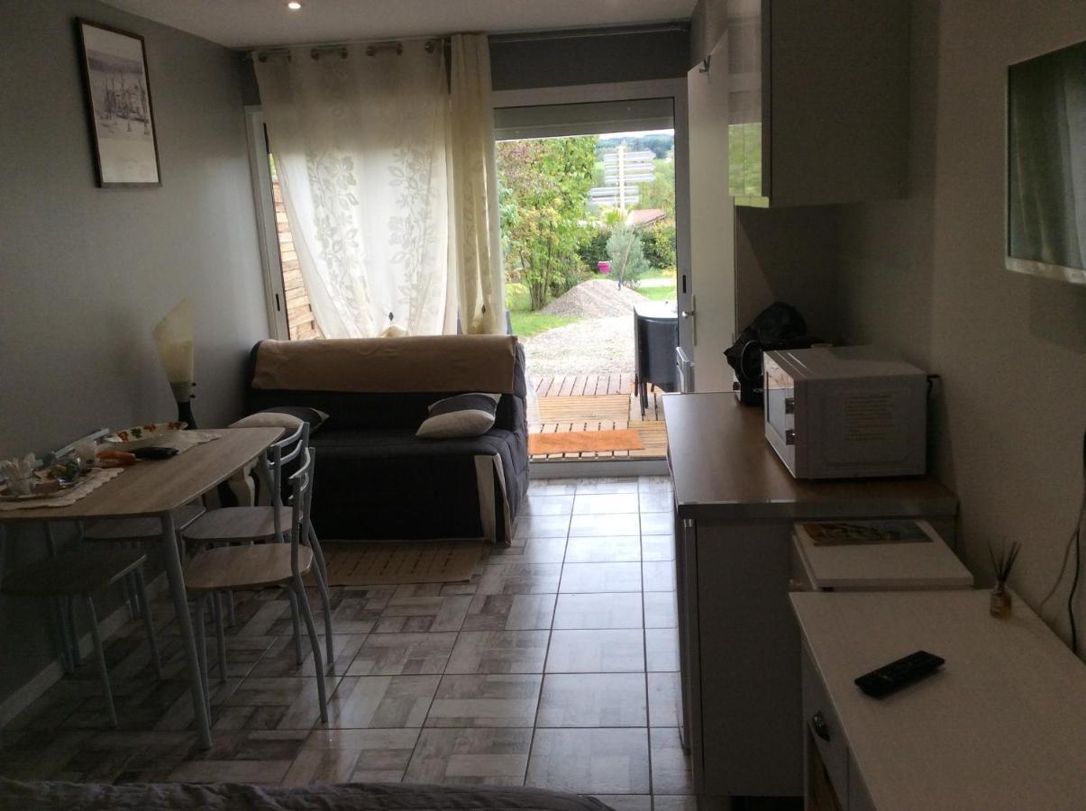 gites et chambres d'hotes les roses thé Hauterives Esterno foto