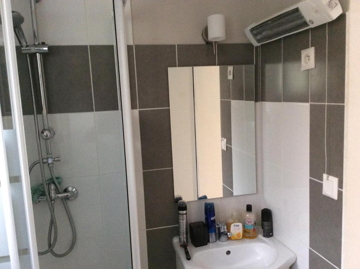 gites et chambres d'hotes les roses thé Hauterives Esterno foto