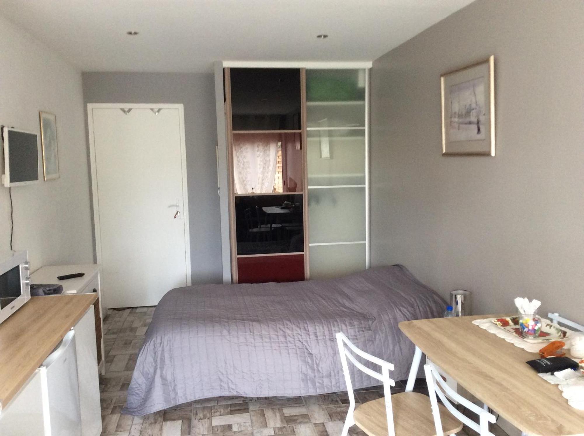 gites et chambres d'hotes les roses thé Hauterives Esterno foto