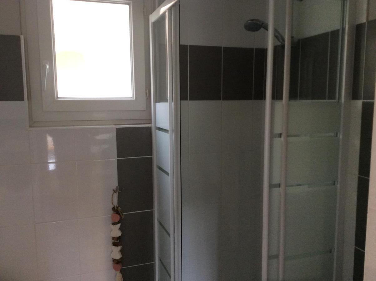 gites et chambres d'hotes les roses thé Hauterives Esterno foto